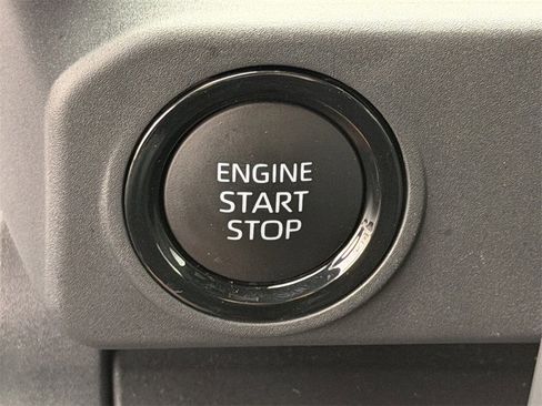 Used 2024 Toyota Tacoma SR image 21