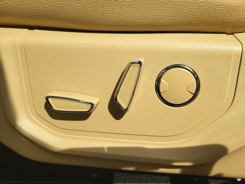 Used 2015 Ford F150 Lariat w/ Equipment Group 502A Luxury image 31