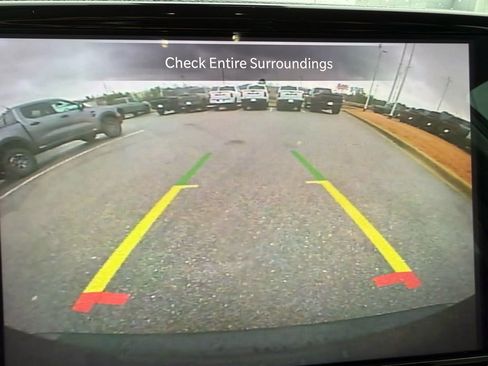 Used 2022 Chrysler Pacifica Touring-L image 21