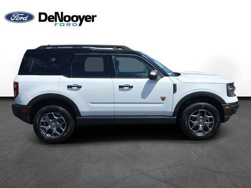 Used 2023 Ford Bronco Sport Badlands AWD/4WD image 5