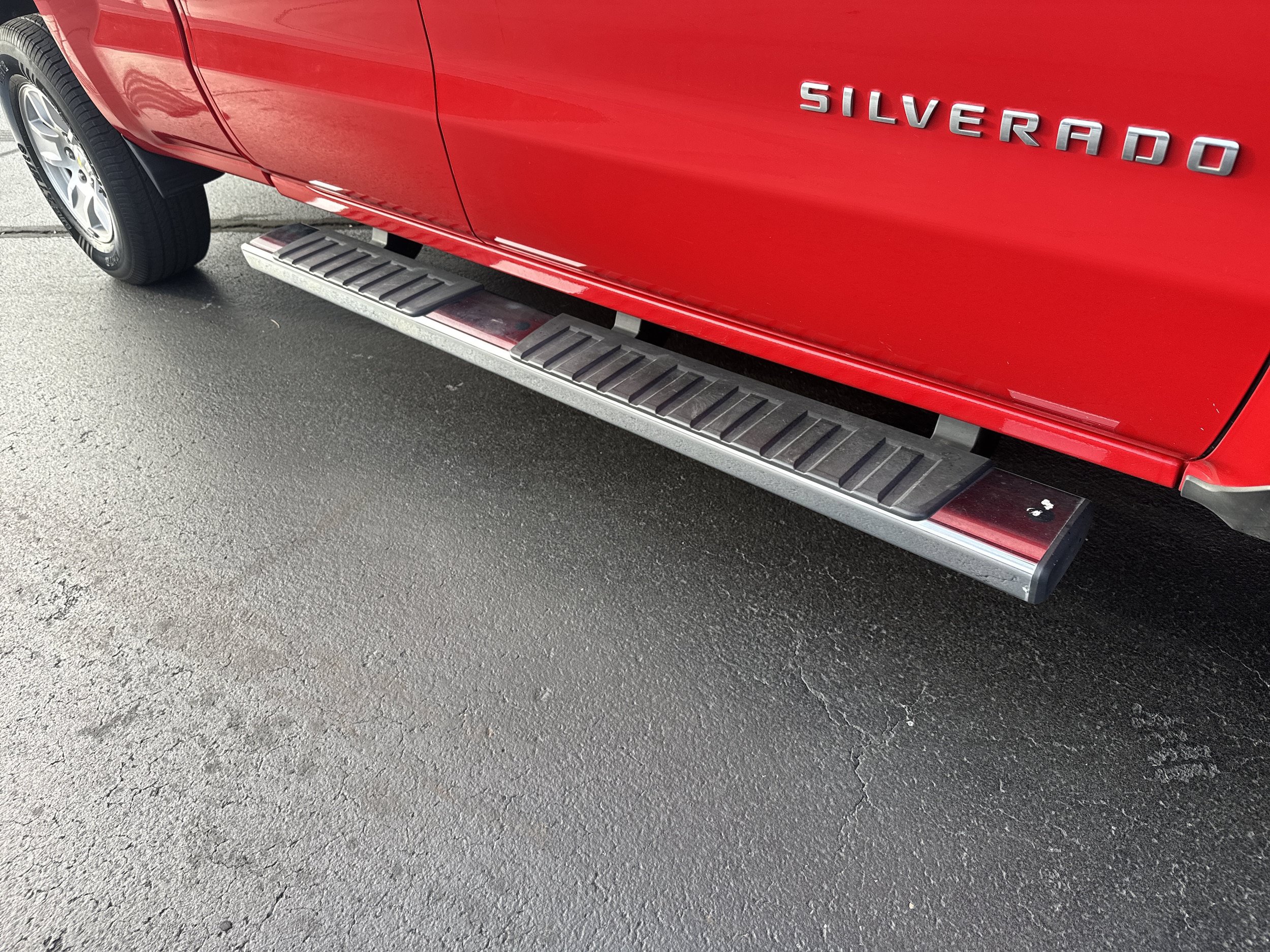 Used 2014 Chevrolet Silverado 1500 LT w/ LT Convenience Package RWD image 3