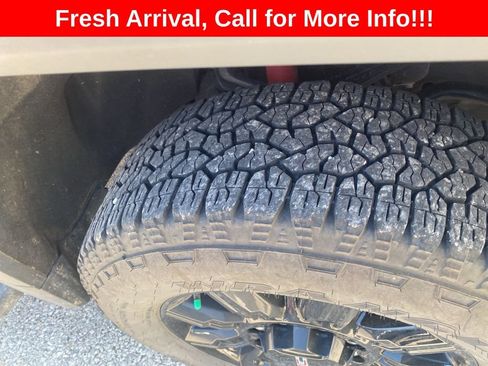 Used 2025 GMC Sierra 2500 AT4 w/ Technology Package AWD/4WD image 14