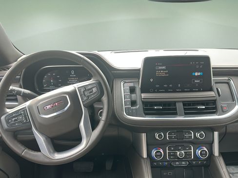 Used 2023 GMC Yukon XL SLT w/ SLT Luxury Package RWD image 15