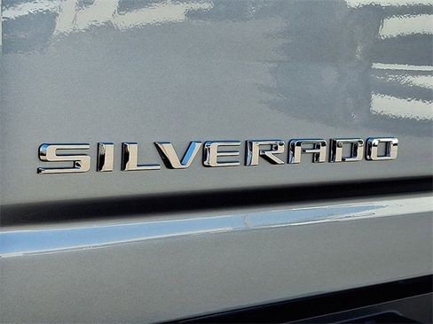 Used 2025 Chevrolet Silverado 2500 LT w/ All Star Edition image 31