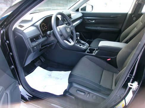 Used 2025 Honda CR-V EX image 12