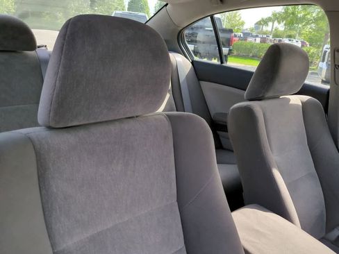 Used 2010 Honda Accord LX-P image 7