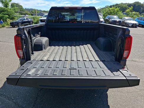 Used 2024 GMC Sierra 1500 Elevation w/ LPO, Elevation Black Package AWD/4WD image 32