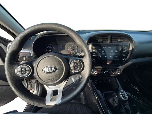 Used 2020 Kia Soul LX image 21