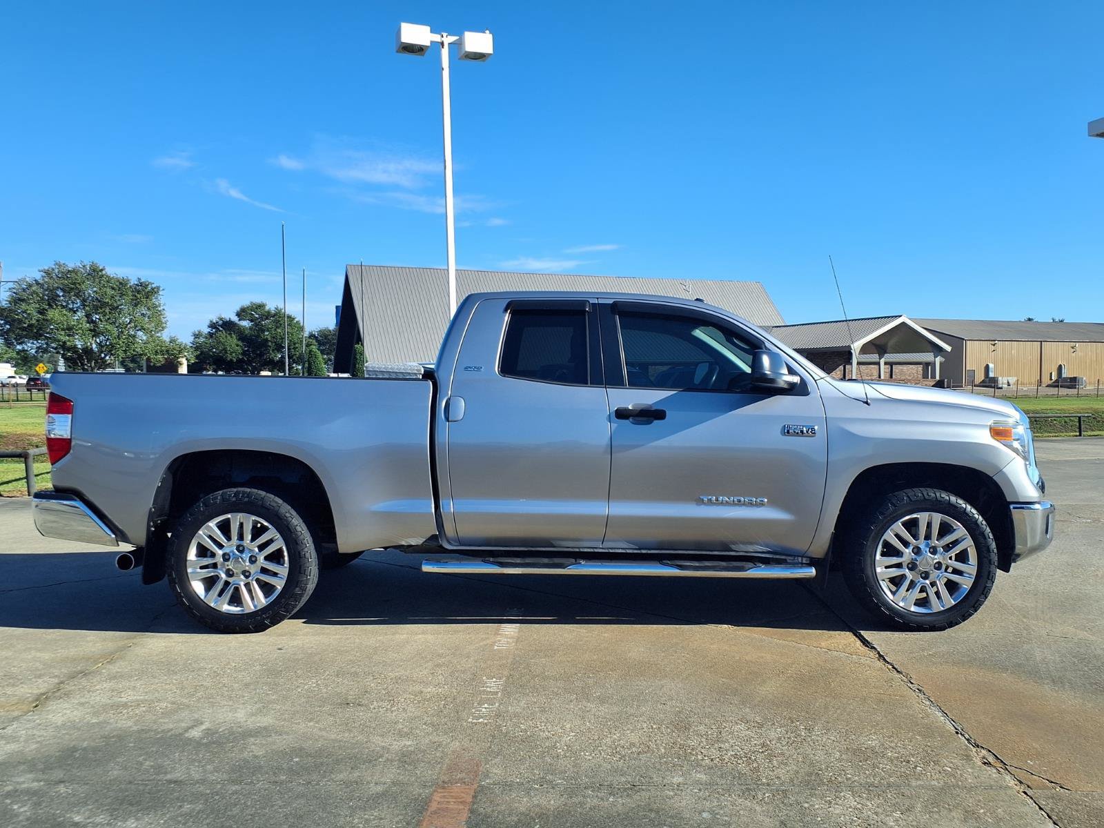 Used 2014 Toyota Tundra SR5 w/ SR5 Upgrade Package RWD image 7