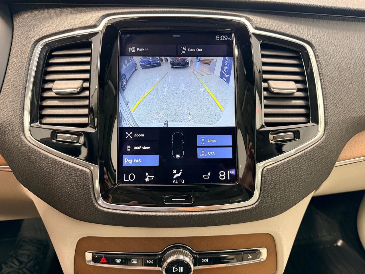 Used 2017 Volvo XC90 T6 Inscription w/ Vision Package AWD/4WD image 42