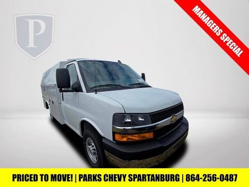 New 2025 Chevrolet Express 3500 w/ Power Convenience Package image 14