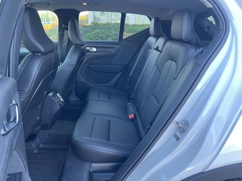 New 2026 Volvo XC40 B5 Plus w/ Protection Package Premier image 28