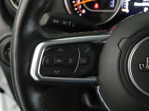 Used 2022 Jeep Gladiator Overland image 10