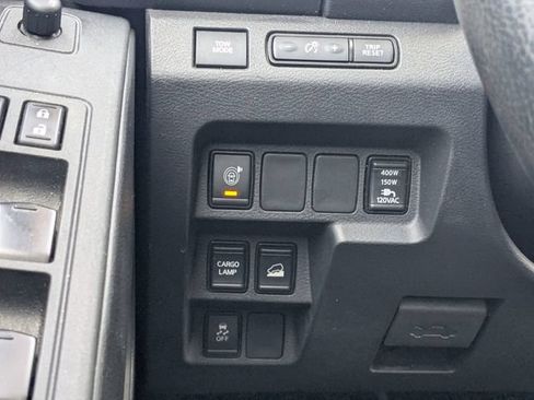 Used 2023 Nissan Frontier SV w/ SV Convenience Package AWD/4WD image 18