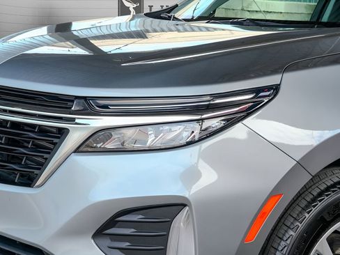 Used 2023 Chevrolet Equinox LT image 17
