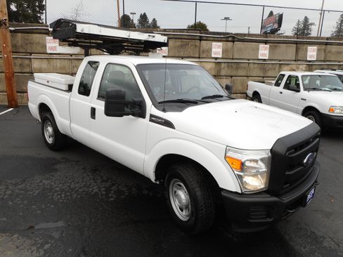 Used 2014 Ford F250 XL image 5