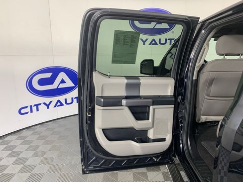 Used 2018 Ford F150 XLT w/ Equipment Group 302A Luxury image 29