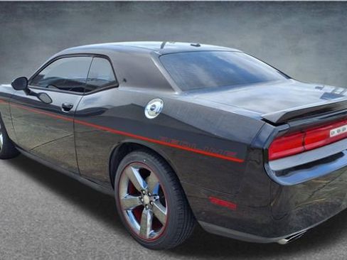Used 2014 Dodge Challenger R/T w/ R/T Redline Group RWD image 4