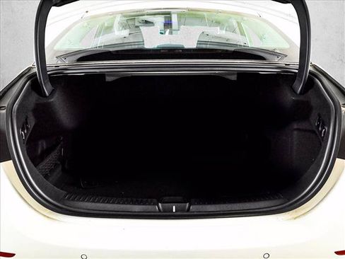 New 2026 Mercedes-Benz E 350 4MATIC Sedan image 6