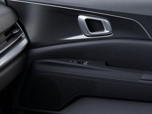 New 2026 Kia Carnival SX FWD image 25