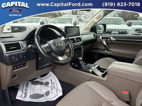 Used 2022 Lexus GX 460 Premium image 18