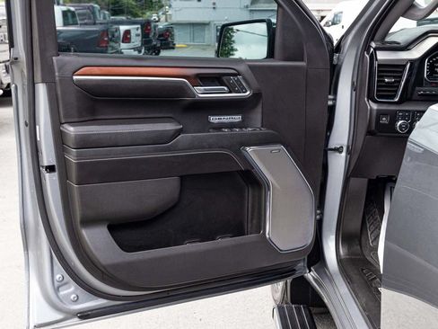 Used 2024 GMC Sierra 1500 Denali w/ Denali Reserve Package AWD/4WD image 11
