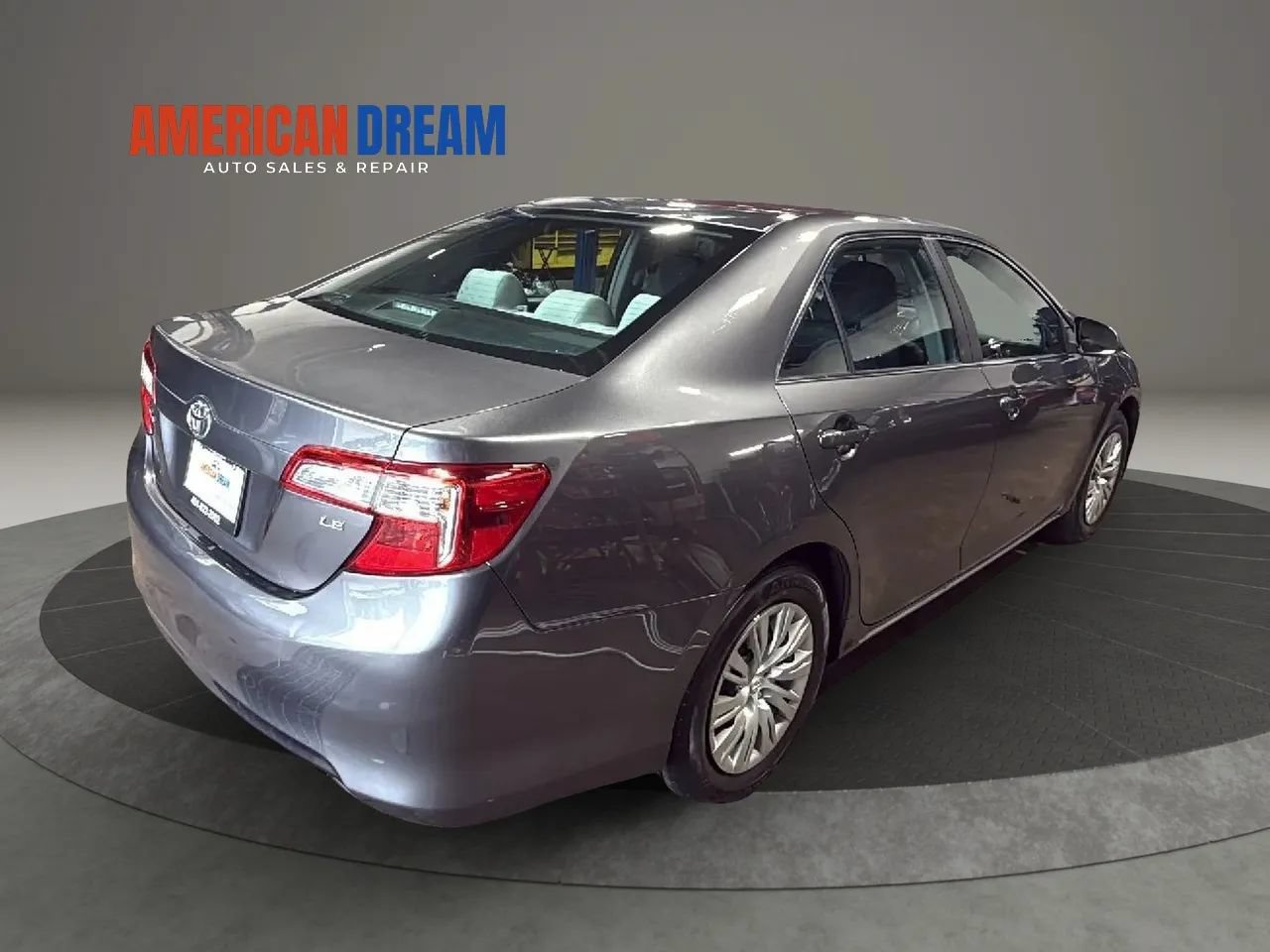 Used 2014 Toyota Camry LE FWD image 4