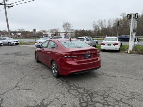 Used 2017 Hyundai Elantra Value Edition FWD image 5