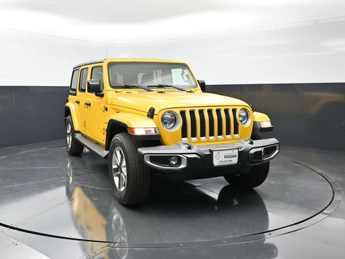Used 2021 Jeep Wrangler Unlimited Sahara AWD/4WD image 5