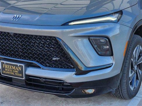 New 2025 Buick Enclave Sport Touring image 6