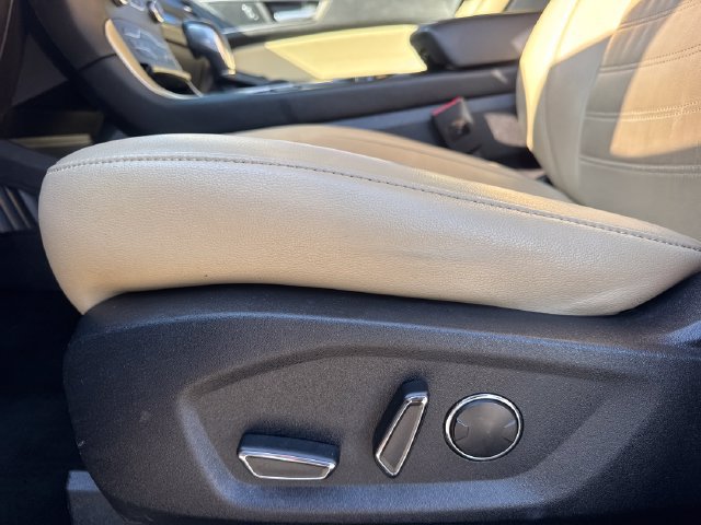 Used 2015 Ford Edge SEL w/ Equipment Group 201A FWD image 18