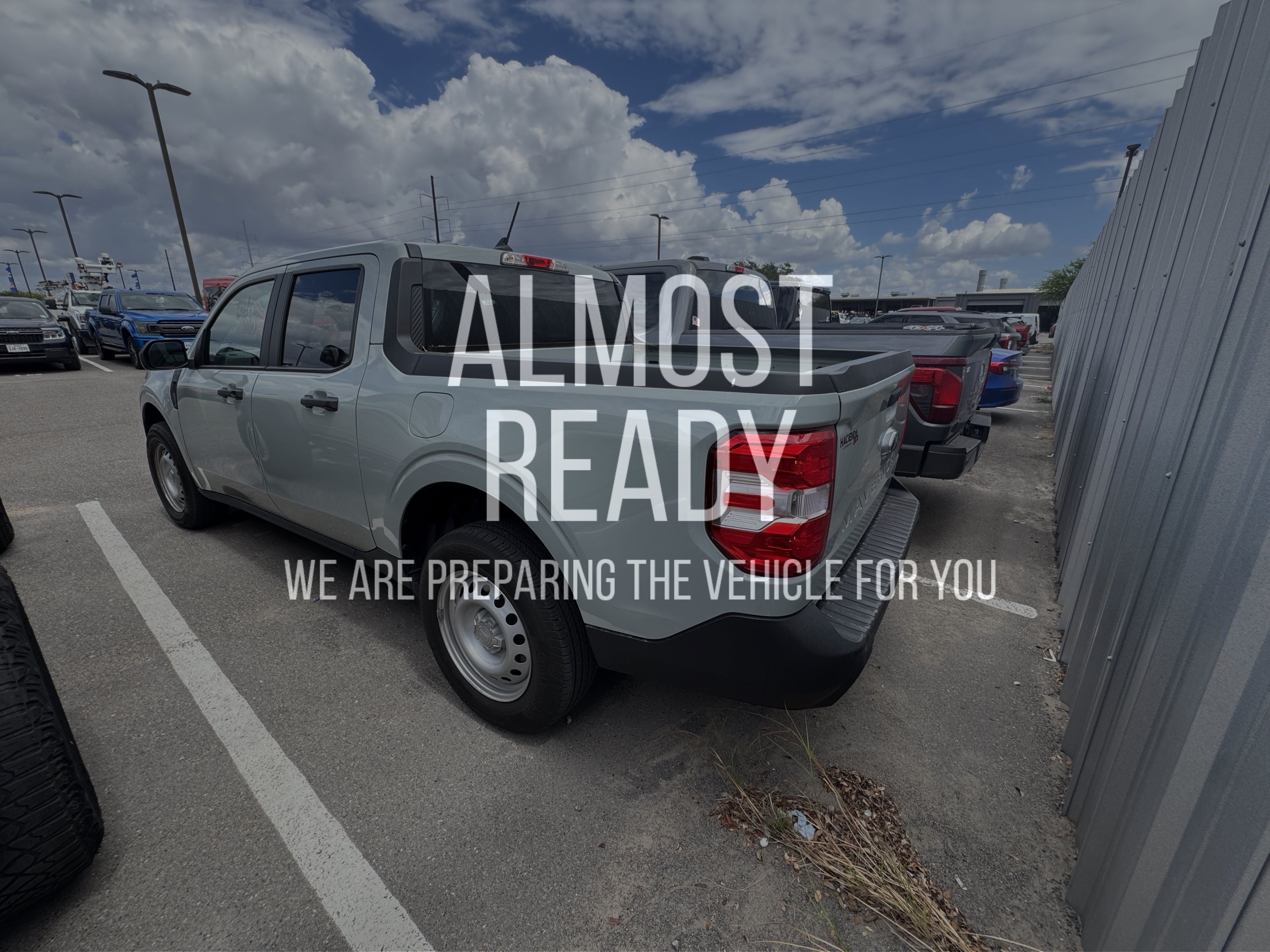 Used 2024 Ford Maverick XL FWD image 3