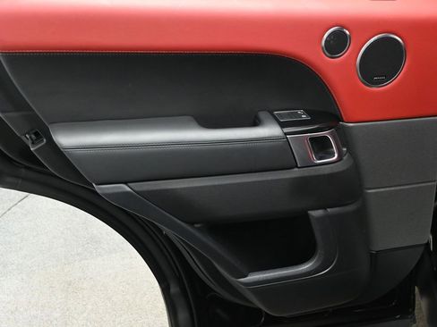 Used 2019 Land Rover Range Rover Sport HST image 15