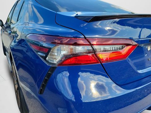 Used 2023 Toyota Camry SE w/ Convenience Package FWD image 10