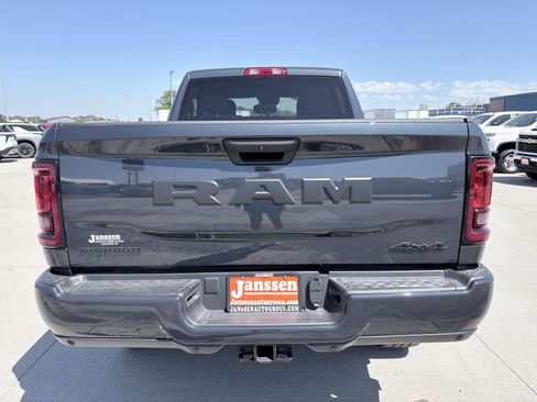 Used 2026 RAM 2500 Big Horn AWD/4WD image 7