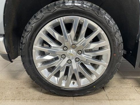 Used 2019 Chevrolet Silverado 1500 LT w/ All-Star Edition image 7