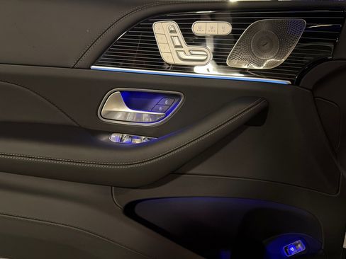New 2026 Mercedes-Benz Maybach GLS 600 4MATIC image 10