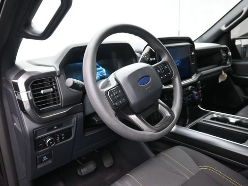 Used 2025 Ford F150 STX w/ Equipment Group 200A RWD image 18