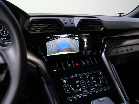 Used 2024 Lamborghini Urus S AWD/4WD image 46
