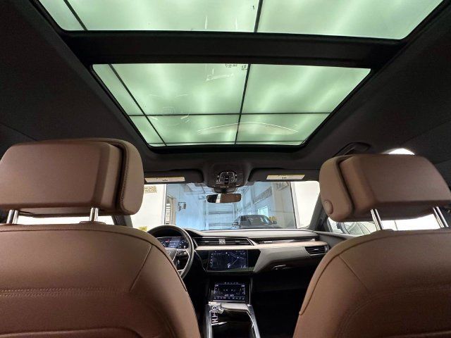 Certified 2024 Audi Q8 e-tron Premium Plus w/ Premium Plus Package AWD/4WD image 16