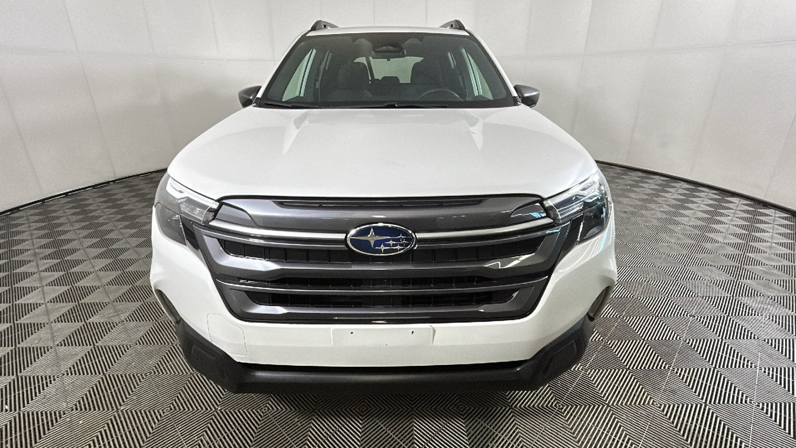 Used 2025 Subaru Forester Premium AWD/4WD image 8