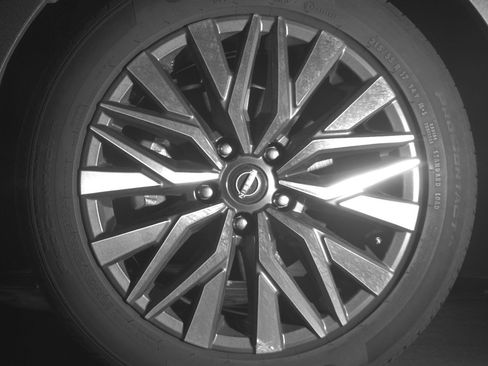 Used 2025 Nissan Altima 2.5 SV FWD image 12