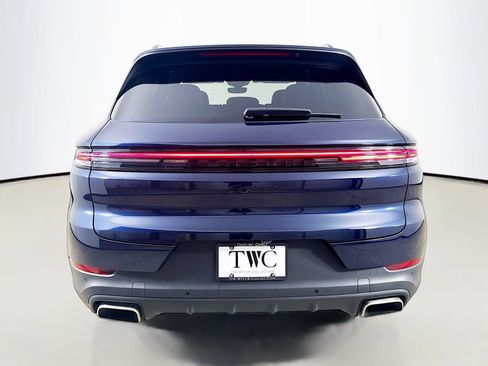 Used 2025 Porsche Cayenne E-Hybrid AWD/4WD image 6