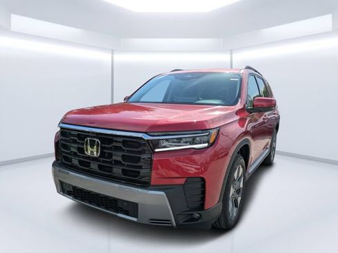 New 2026 Honda Pilot Touring image 7