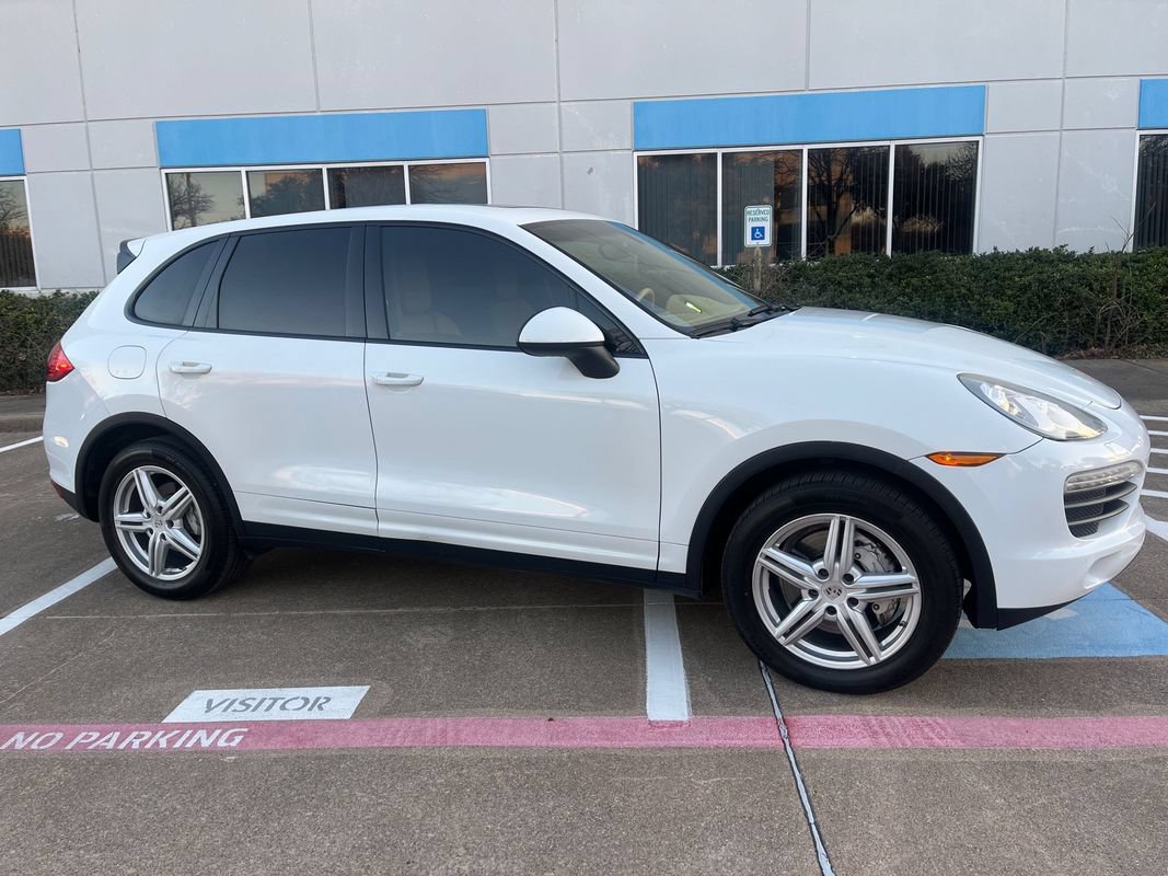 Used 2014 Porsche Cayenne S AWD/4WD image 11