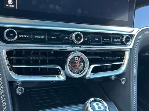 Used 2021 Bentley Flying Spur V8 image 58