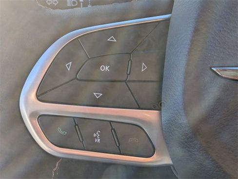 New 2026 Chrysler Pacifica Pinnacle image 15