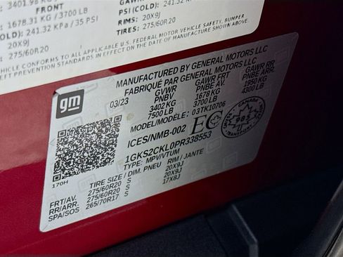 Used 2023 GMC Yukon AT4 w/ Technology Package image 34