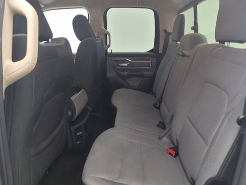 Used 2020 RAM 1500 Big Horn AWD/4WD image 18