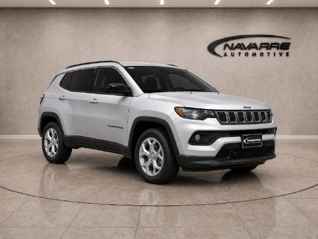 Used 2024 Jeep Compass Latitude AWD/4WD image 6